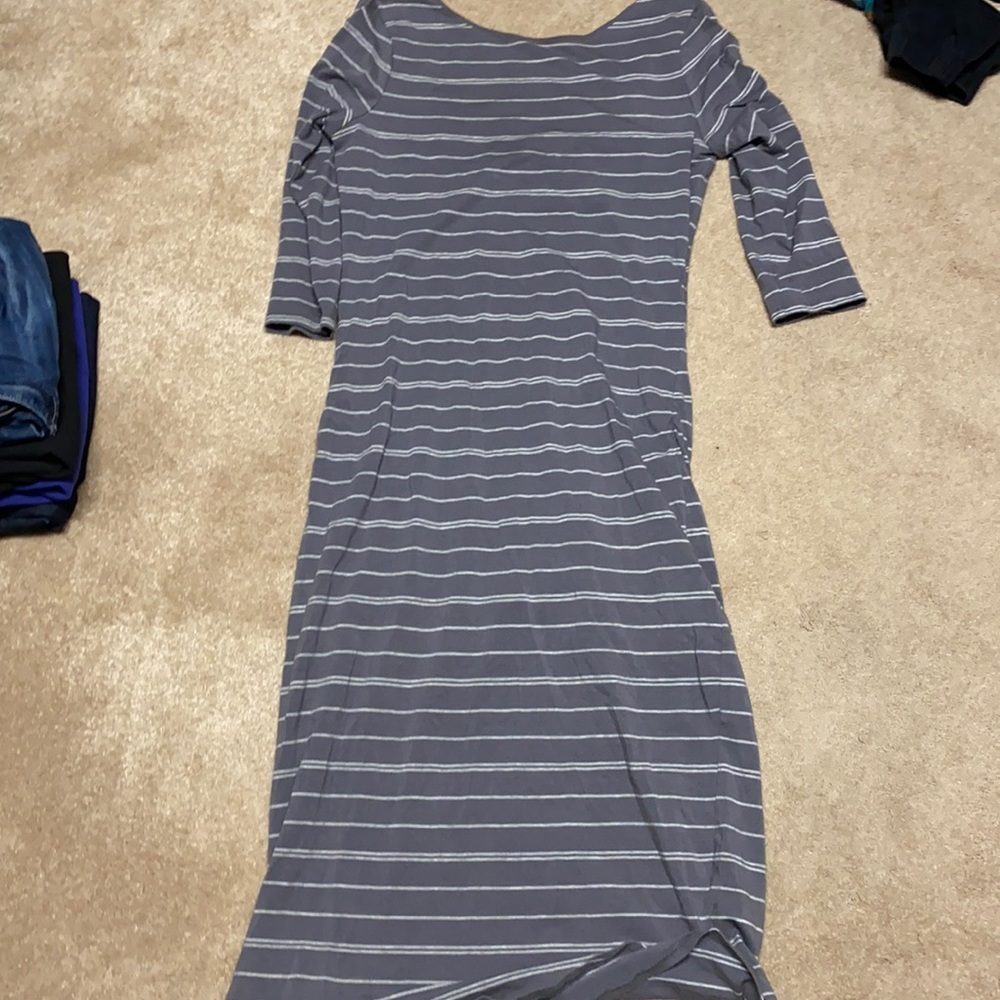 Athleta grey scoop back midi siz medium